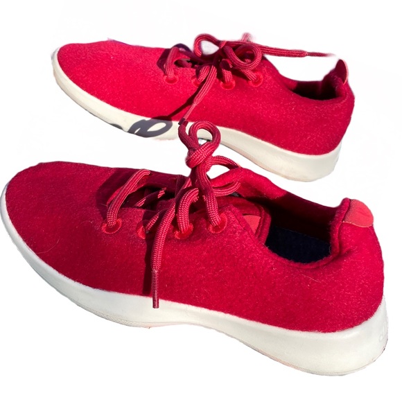 allbirds Shoes - Allbirds Merino SUSTAINABLE Wool Runners Bright red sneakers size 8 New Zealand